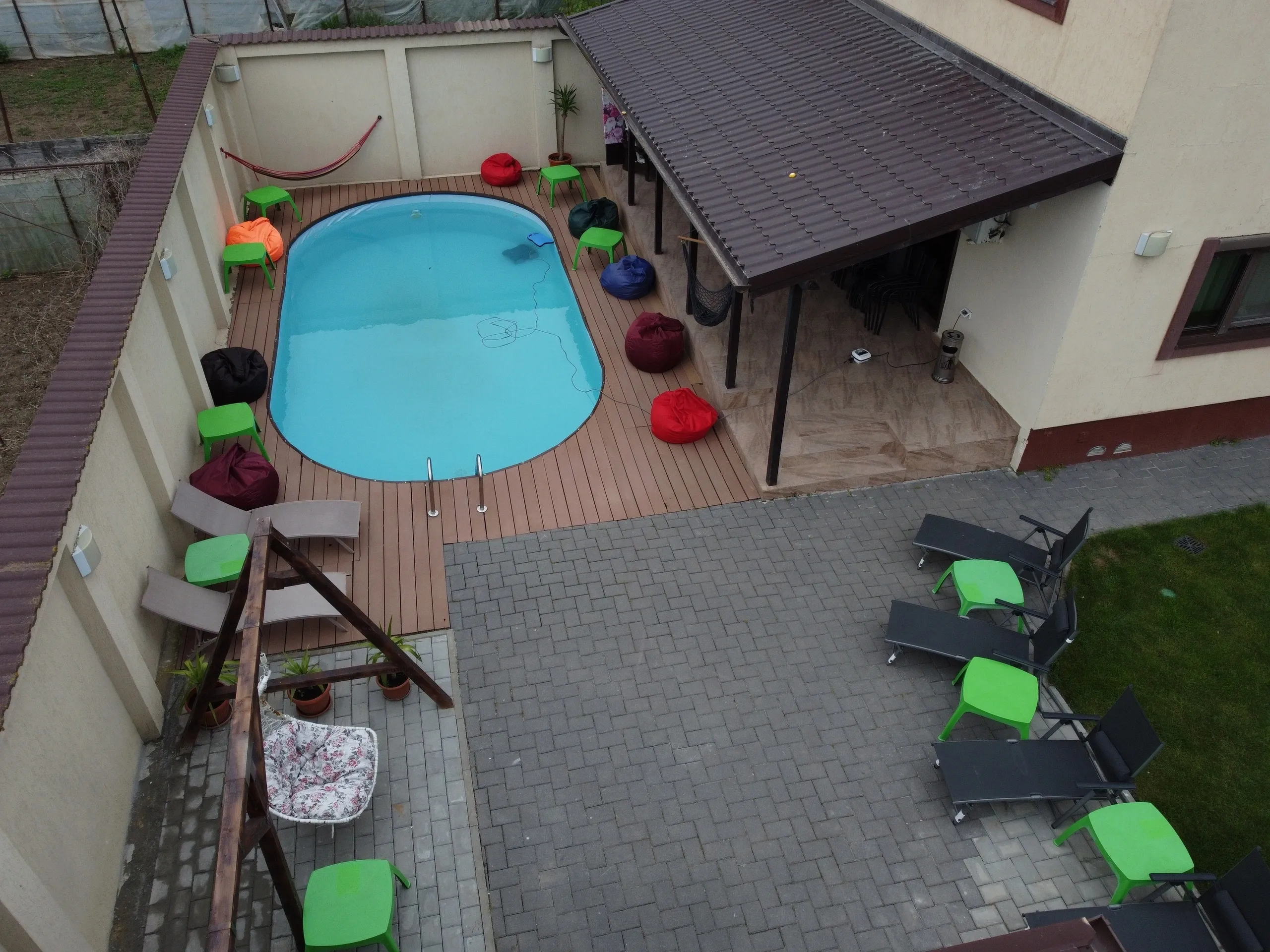 Vila Party Lux — Vedere