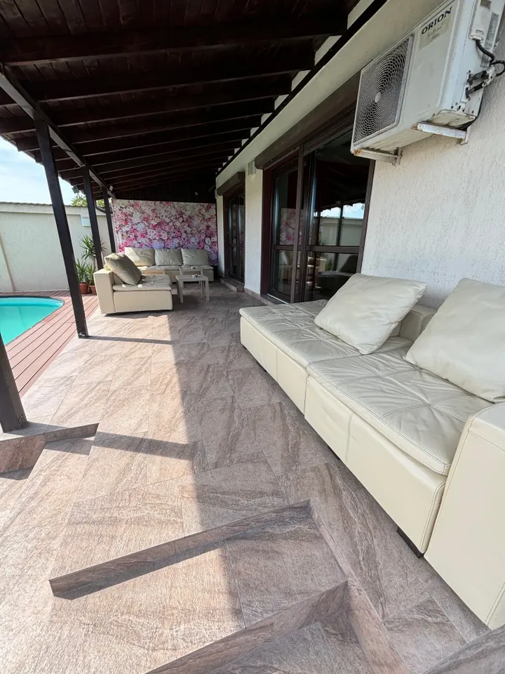 Vila Party Lux — Cramă